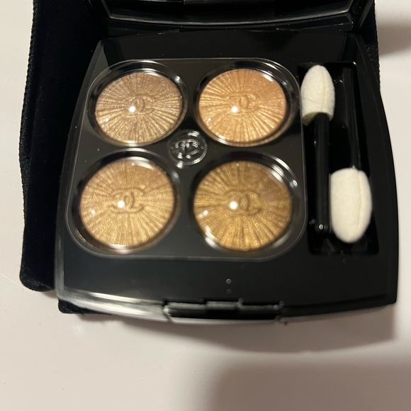 Chanel eyeshadow - Picture 3 of 4
